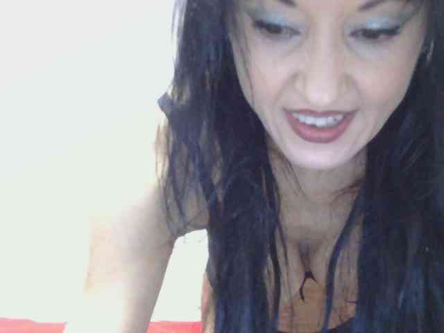 MilfSindy webcam