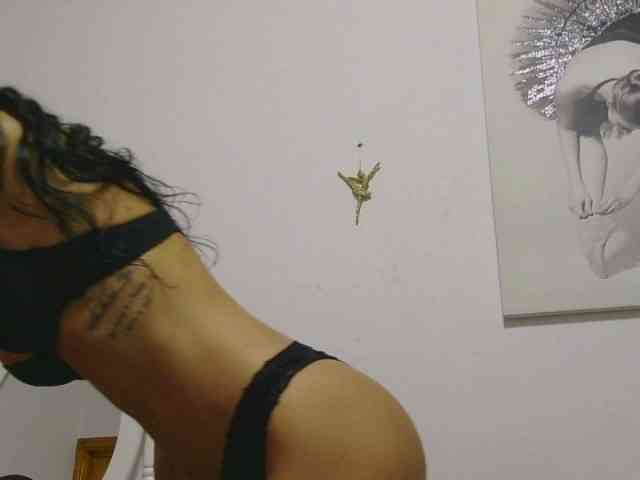 MilfSindy webcam