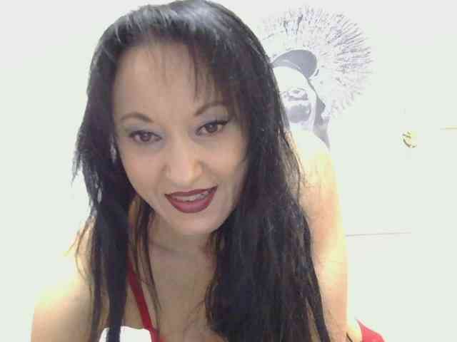 MilfSindy webcam