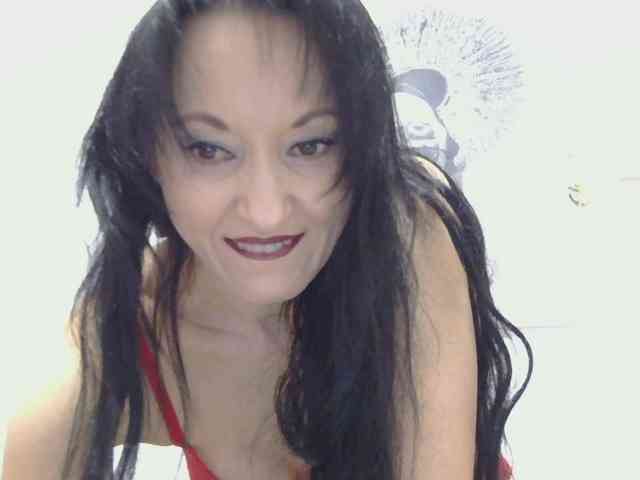 MilfSindy webcam