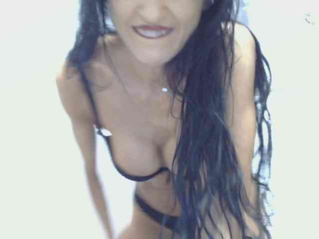 MilfSindy webcam