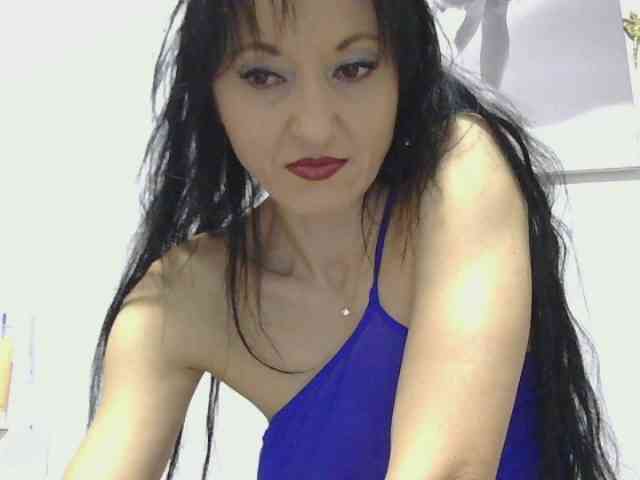 MilfSindy webcam