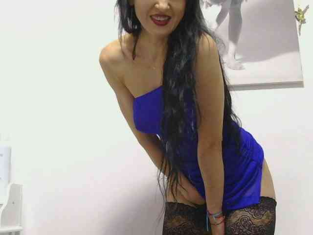 MilfSindy webcam