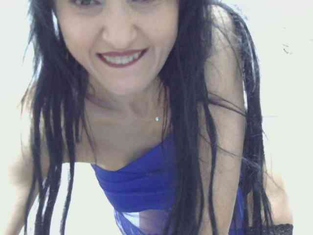 MilfSindy webcam
