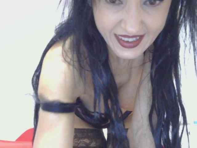 MilfSindy webcam