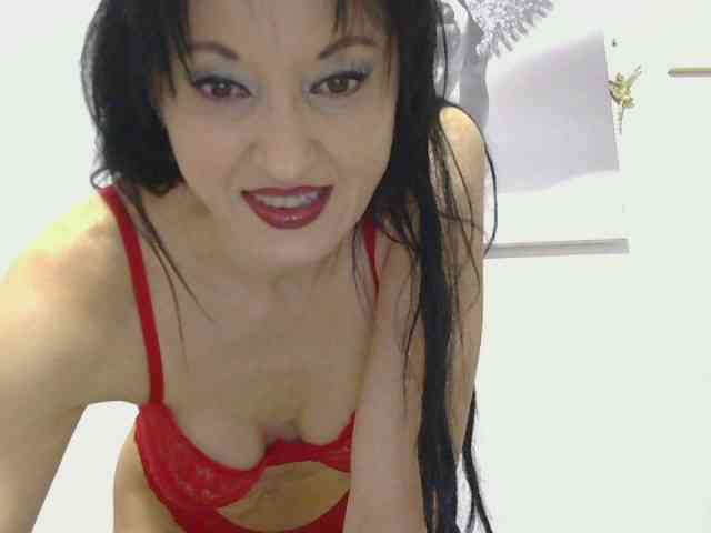 MilfSindy webcam