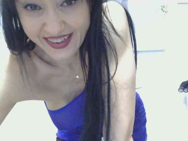 MilfSindy webcam