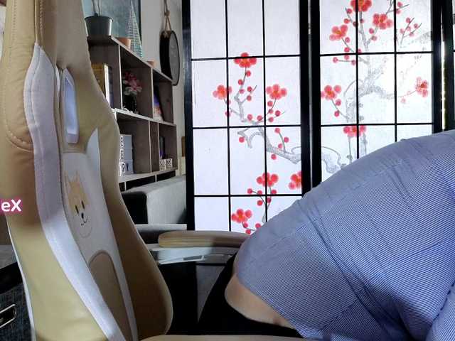 KmilleX live webcam show