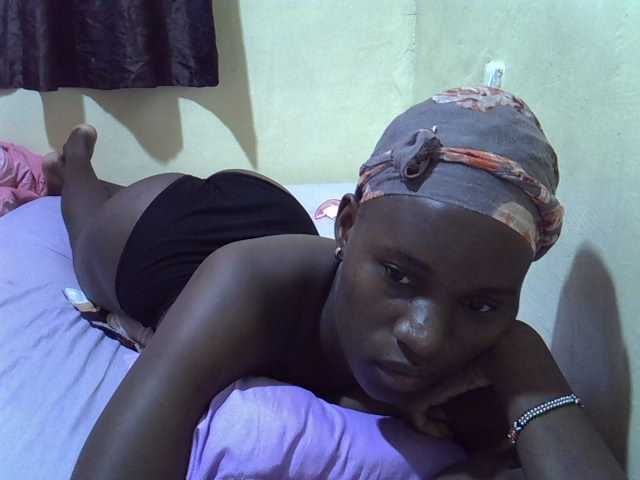 sexxy-maya1 live cam on BongaCams