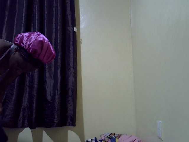 sexxy-maya1 live cam on BongaCams