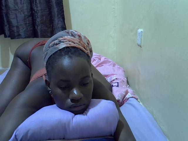 sexxy-maya1 live cam on BongaCams