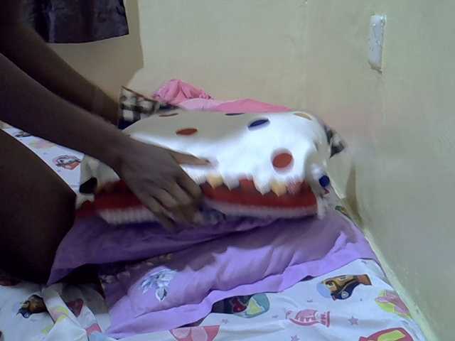 sexxy-maya1 live cam on BongaCams