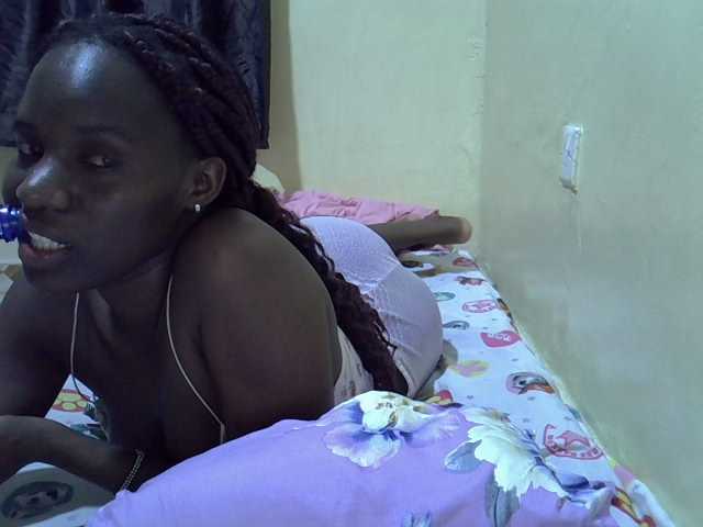 sexxy-maya1 live cam on BongaCams