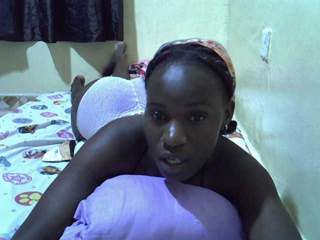 sexxy-maya1 live cam on BongaCams