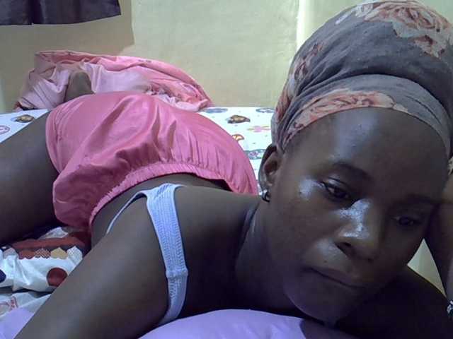sexxy-maya1 live cam on BongaCams