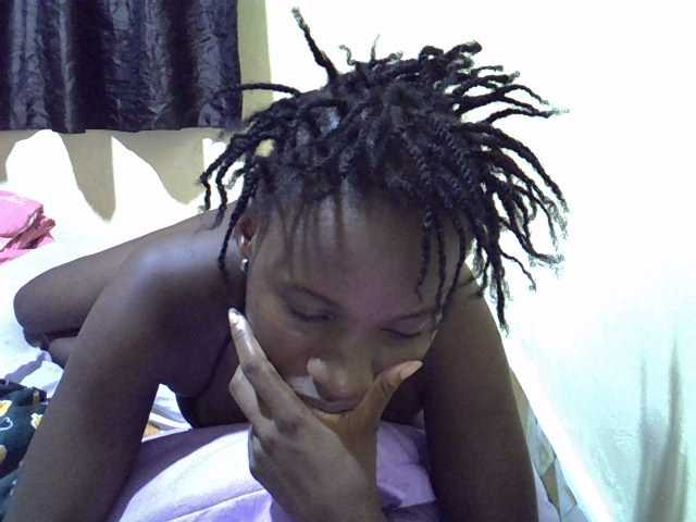 sexxy-maya1 live cam on BongaCams