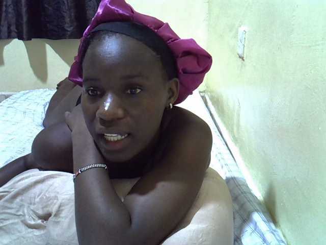 sexxy-maya1 live cam on BongaCams