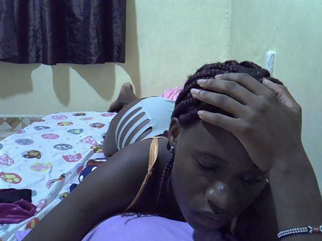 sexxy-maya1 live cam on BongaCams