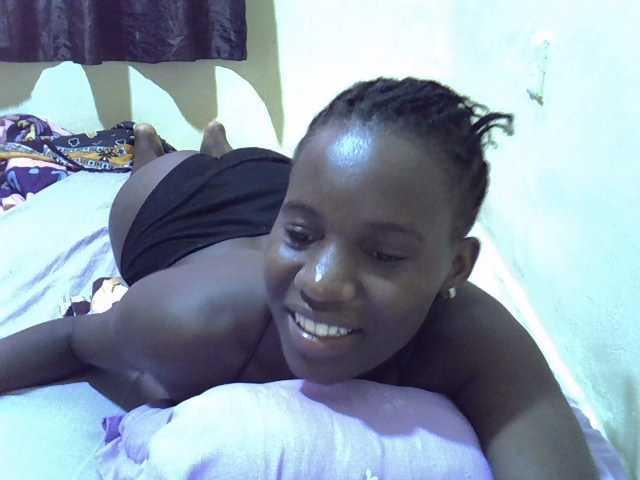 sexxy-maya1 live cam on BongaCams