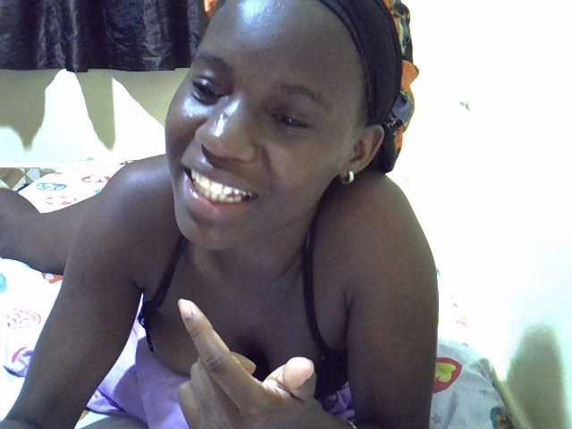 sexxy-maya1 live cam on BongaCams