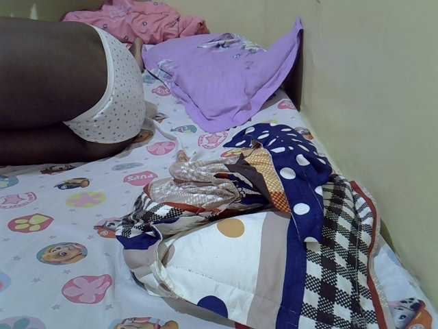 sexxy-maya1 live cam on BongaCams