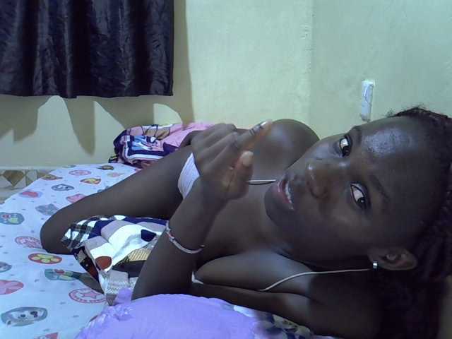 sexxy-maya1 live cam on BongaCams