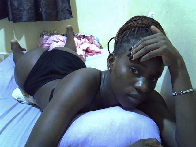 sexxy-maya1 live cam on BongaCams