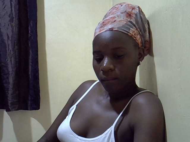 sexxy-maya1 live cam on BongaCams