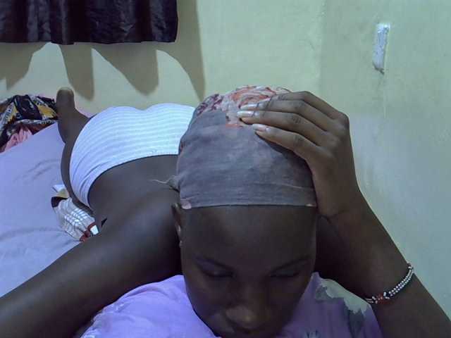 sexxy-maya1 live cam on BongaCams