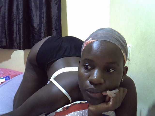 sexxy-maya1 live cam on BongaCams