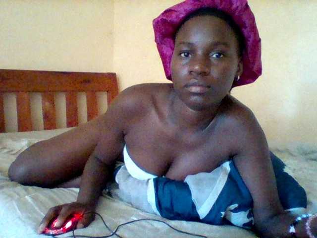 sexxy-maya1 live cam on BongaCams