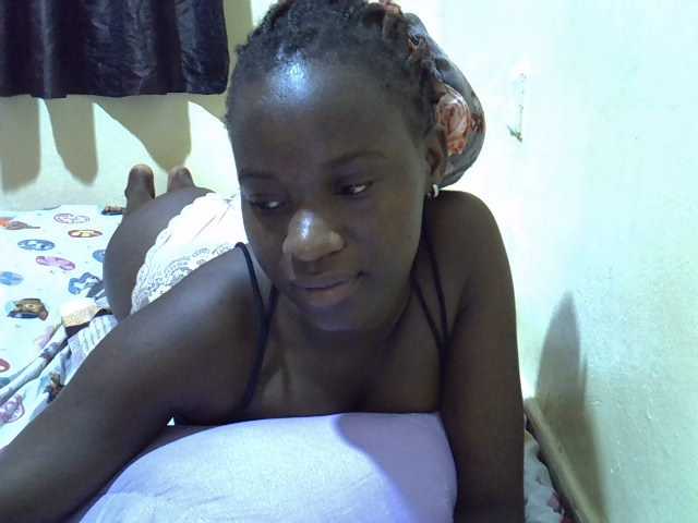 sexxy-maya1 live cam on BongaCams