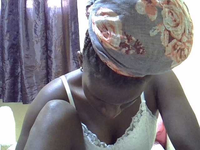 sexxy-maya1 live cam on BongaCams