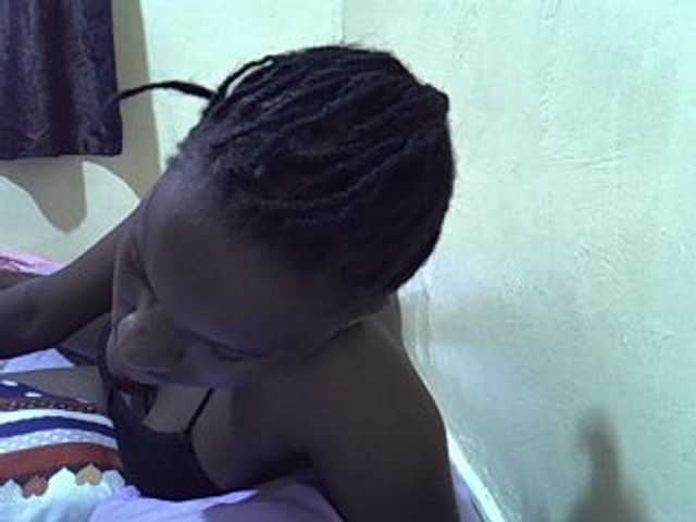 sexxy-maya1 live cam on BongaCams
