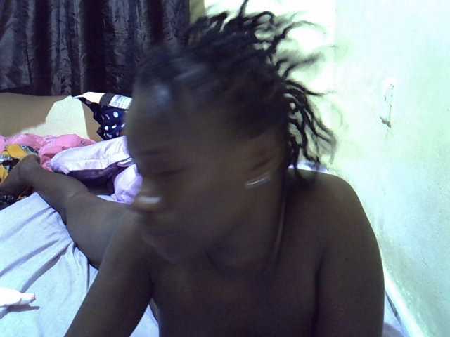 sexxy-maya1 live cam on BongaCams