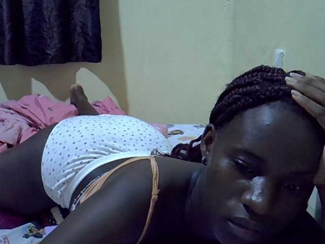 sexxy-maya1 live cam on BongaCams