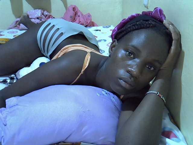 sexxy-maya1 live cam on BongaCams