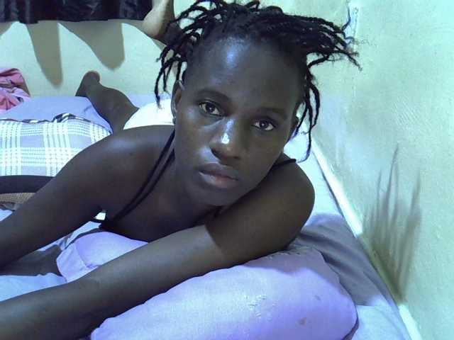 sexxy-maya1 live cam on BongaCams
