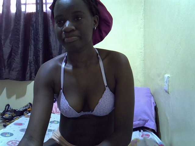 sexxy-maya1 live cam on BongaCams