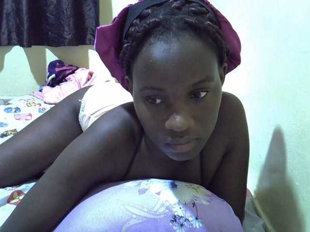 sexxy-maya1 live cam on BongaCams