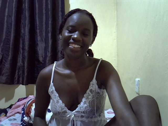 sexxy-maya1 live cam on BongaCams