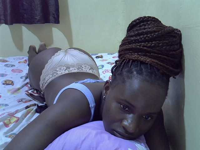 sexxy-maya1 live cam on BongaCams