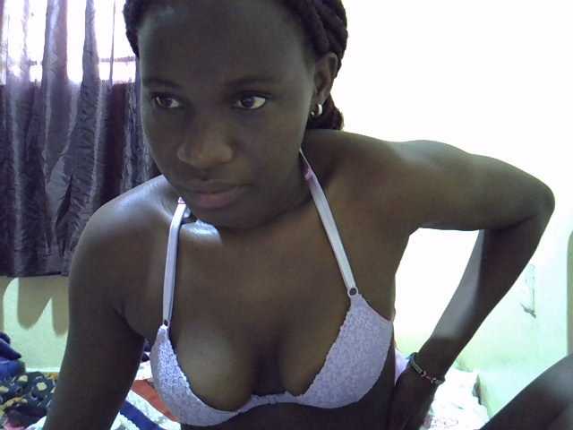 sexxy-maya1 live cam on BongaCams
