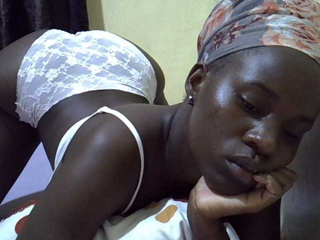 sexxy-maya1 live cam on BongaCams