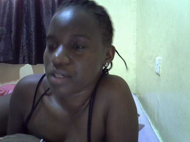 sexxy-maya1 live cam on BongaCams