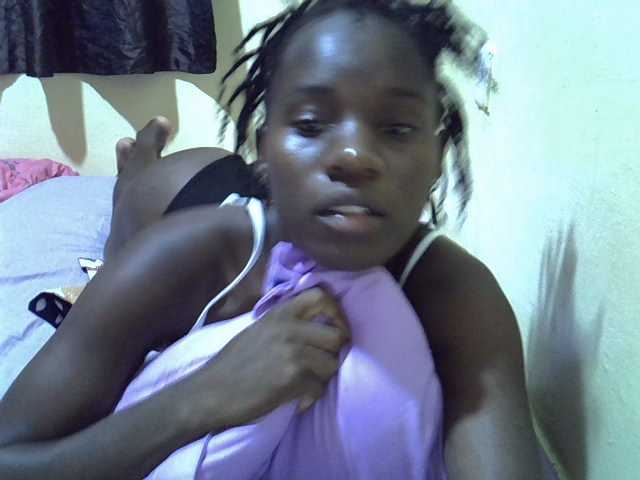 sexxy-maya1 live cam on BongaCams