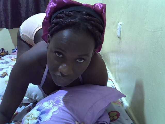 sexxy-maya1 live cam on BongaCams