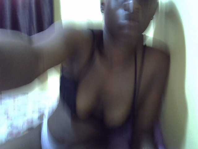 sexxy-maya1 live cam on BongaCams