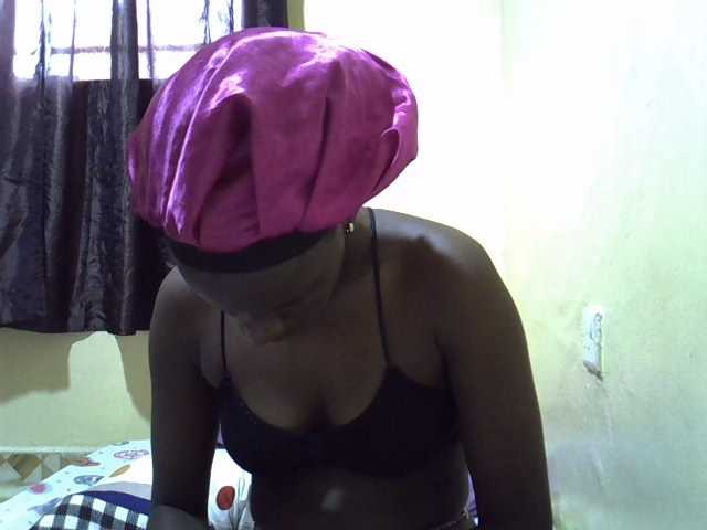 sexxy-maya1 live cam on BongaCams