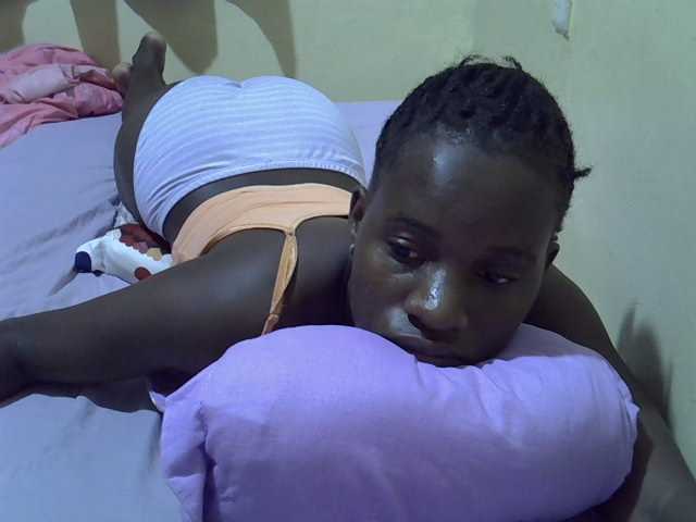 sexxy-maya1 live cam on BongaCams
